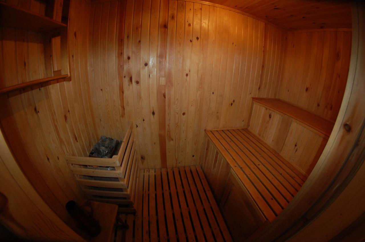 Tenis Pod Sosnami Lodge Osieczow
